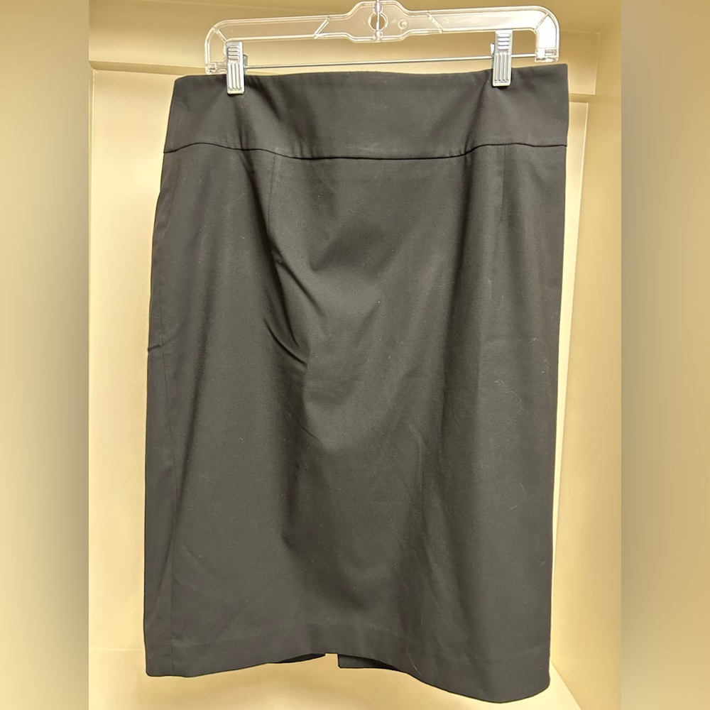 Women’s black pencil skirt